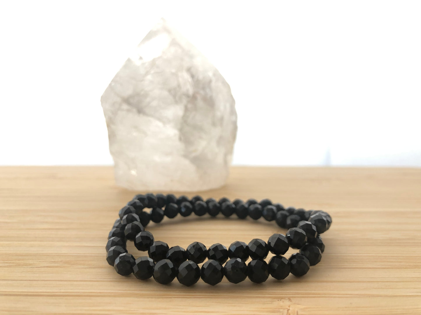 Joyería esotérica: pulsera de turmalina negra brillante para el enraizamiento y la limpieza energética diaria en DrusaLunar.
