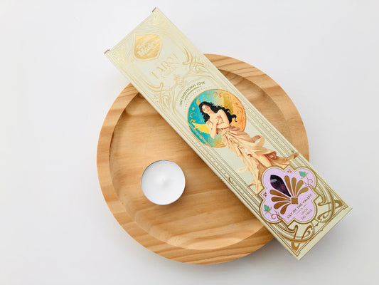 Incienso de Sagrada Madre con aroma a lirios del valle